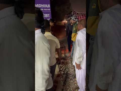 Ye kya hua raste me #funny #minivlog #comedy #shortvideo #love #vlogger #haridwar