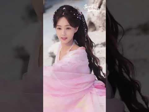 She's perfect in pink!😍 #SwordandBeloved #LiYitong  #天地剑心  #李一桐