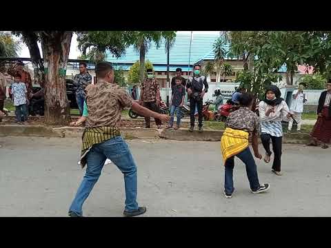 Silat Muna, Gong dan Gendang