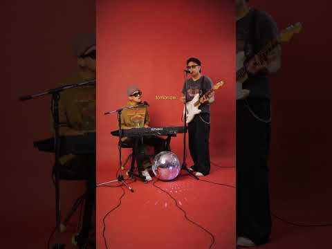 One month til will close out The Hold On Tight Tour. Can’t wait to see u 🇹🇭💫 #rnb #jessebarrera