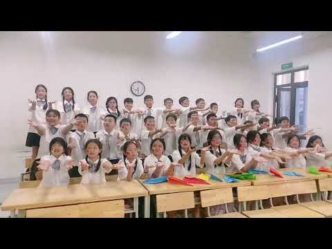 Tốt nghiệp tiểu học của Kem