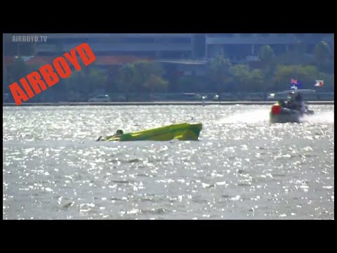 Red Bull Air Race Plane Crash Perth, Australia HD - UClyDDqcDsXp3KQ7J5gyIMuQ