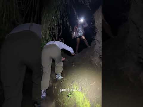 THE MOST BEAUTIFUL MOUNTAIN IN INDONESIA… YOU WON’T BELIEVE THIS VIEW! #outdoors #mountains #shorts