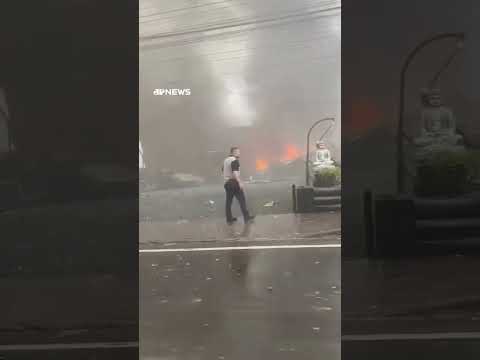 Avião de pequeno porte cai em Gramado (RS) e deixa feridos #shorts