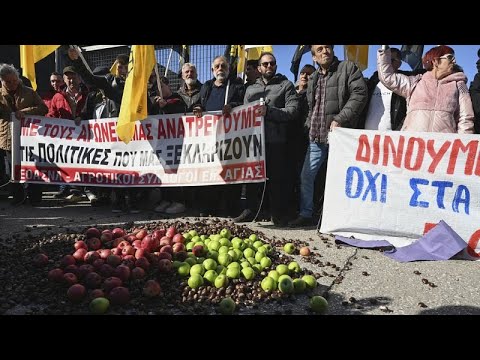 Θεσσαλονίκη: Αποχώρησαν οι αγρότες της Χαλκιδικής - Επέστρεψαν στο μπλόκο των Νέων Μουδανιών