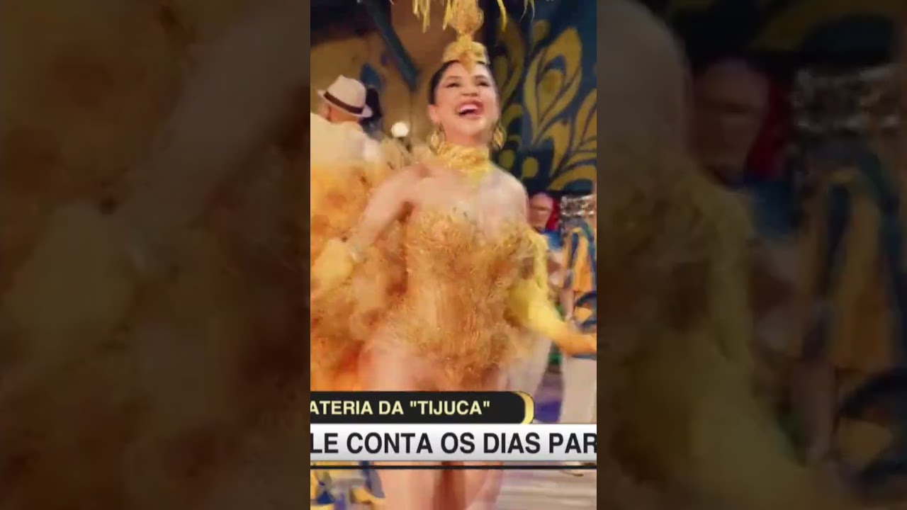 Mileide Mihaile surge arrassadora para mini desfile da Unidos da Tijuca