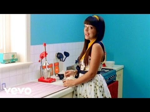 Lily Allen - Alfie - UC2kTZB_yeYgdAg4wP2tEryA