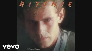 Ritchie - Mi Niña Veneno (Menina Veneno) [Pseudo Video]
