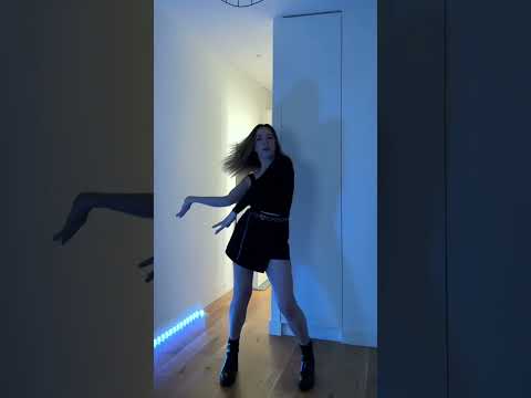 StoryBoard 1 de la vidéo IVE - XOXZ DANCE COVER  @IVEstarship #kpop #shorts