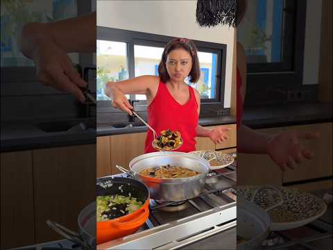 Yeni mutfak🤗 yeni ev🤗 eski tarif🤩 musakka yaptım! Çok güzel oldu beeee😋 yanına da pilav,cacık😋