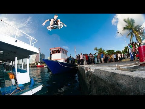 Street Skating On Boats In The Maldives - Island Hopping - Part 1 - UCblfuW_4rakIf2h6aqANefA