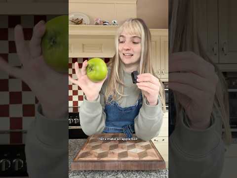 An apple… boil? #baking #onionboil