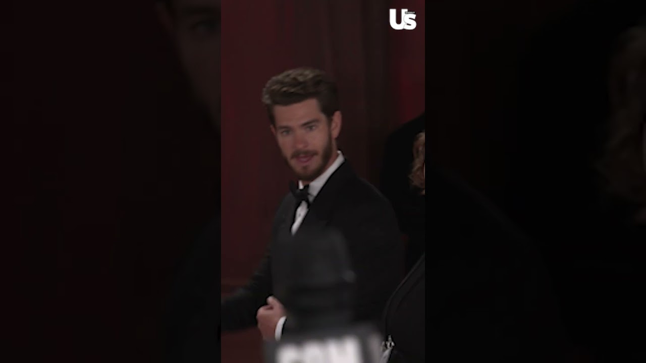 Andrew Garfield Waves At Fans #andrewgarfield #spiderman #oscars2023