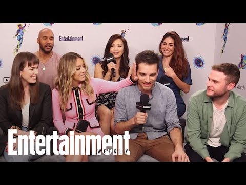 Agents of S.H.I.E.L.D.: The Cast Reveals Their Favorite Scenes | SDCC 2018 | Entertainment Weekly - UClWCQNaggkMW7SDtS3BkEBg