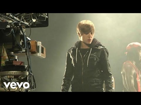 Justin Bieber - Somebody To Love (Remix) (Behind the Scenes) ft. Usher - UCHkj014U2CQ2Nv0UZeYpE_A