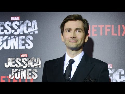 David Tennant on Kilgrave - Marvel's Jessica Jones Red Carpet - UCvC4D8onUfXzvjTOM-dBfEA