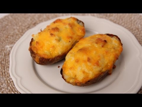 Twice Baked Potatoes - Laura Vitale - Laura in the Kitchen Episode 485 - UCNbngWUqL2eqRw12yAwcICg