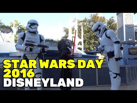Star Wars Day (May the 4th Be With You) at Disneyland 2016 - UCYdNtGaJkrtn04tmsmRrWlw