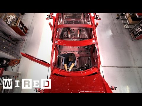 How Tesla Builds Electric Cars | Tesla Motors Part 2 (WIRED) - UCftwRNsjfRo08xYE31tkiyw