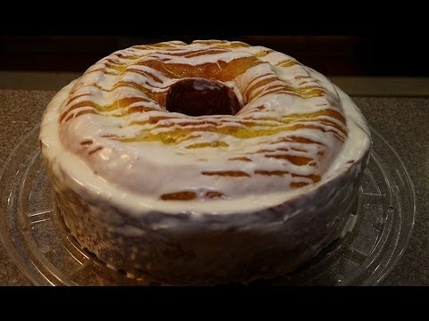 How to make a Moist Lemon Pound Cake from Betty Crocker Lemon Cake Mix - UC8goMeRC8s_ZEZrY1fq7UTg