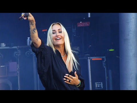 Sarah Connor opener... Hör auf deinen Bauch 24.07.2022 Waldbühne Berlin