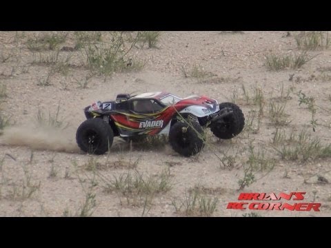 Duratrax Evader Brushless 2.4GHz RTR - What's in the Box and Drive Testing - UCqFj04rRJs6TJIwsVvCQK6A