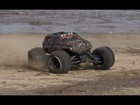 Traxxas Summit 1/8 ... BRUSHLESS POWER - UCX2-frpuBe3e99K7lDQxT7Q