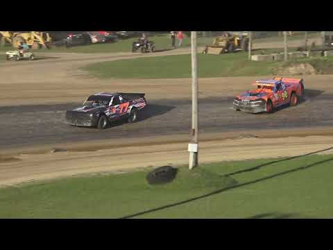 Pro Truck A-Feature at Crystal Motor Speedway, Michigan on 09-18-2022!! - dirt track racing video image