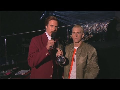 Anchorman's Ron Burgundy at the MTV EMAs: 'Miley Cyrus is a classy lady' - UCXM_e6csB_0LWNLhRqrhAxg
