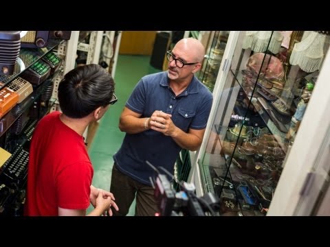 The One Million Movie Props at The Hand Prop Room - UCiDJtJKMICpb9B1qf7qjEOA