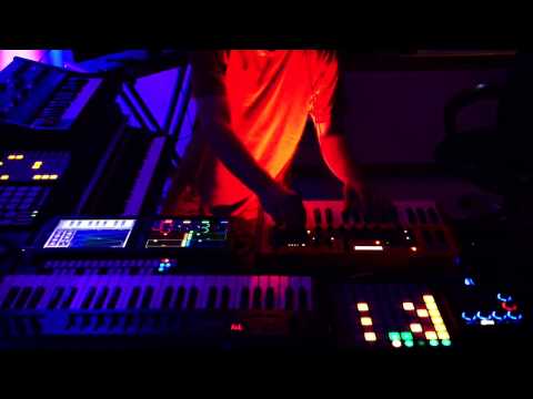 Chill-Out Ambient Music Live Recording 2015 Jam#100 by Rheyne - UCrt9lFSd7y1nPQ-L76qE8MQ