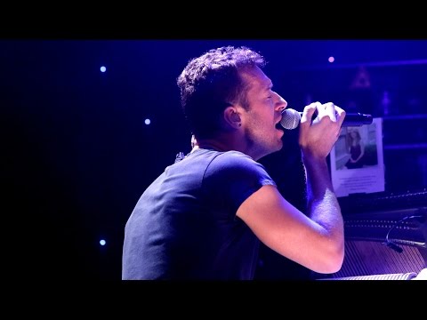 Coldplay - Christmas Lights (BBC Radio 2 In Concert)