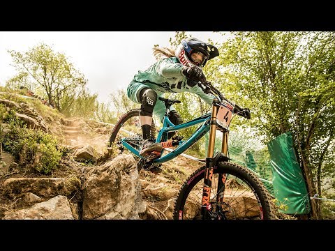 Bike Check: Tahnee Seagrave's Transition TR500 Mountain Bike - UCblfuW_4rakIf2h6aqANefA