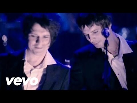 Indochine - Talulla (Live à l'Opéra de Hanoï 2006) - UCRviBuIq7NHYrQ4PlEfof7w