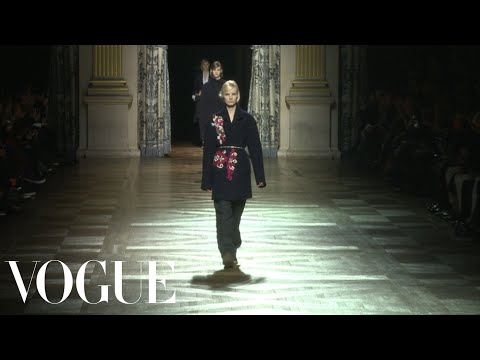 Dries Van Noten Ready to Wear Fall 2013 Vogue Fashion Week Runway Show - UCRXiA3h1no_PFkb1JCP0yMA