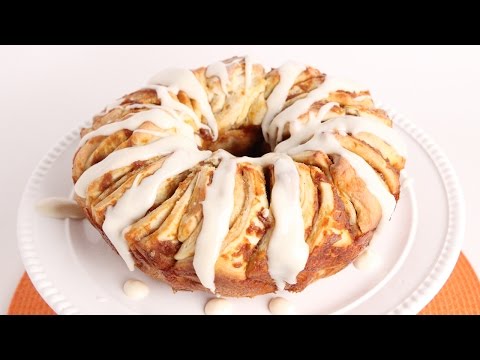 Pumpkin Pull Apart Bread Recipe - Laura Vitale - Laura in the Kitchen Episode 982 - UCNbngWUqL2eqRw12yAwcICg