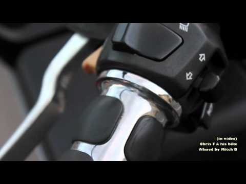 Throttle Rocker / Kuryakyn ISO Grips - CLOSE UP - UCTs-d2DgyuJVRICivxe2Ktg