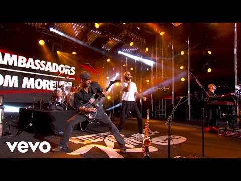 X Ambassadors - Collider (Jimmy Kimmel Live!/2016) ft. Tom Morello - UCzzXsnHsEmGorQ6xAKL2sZA