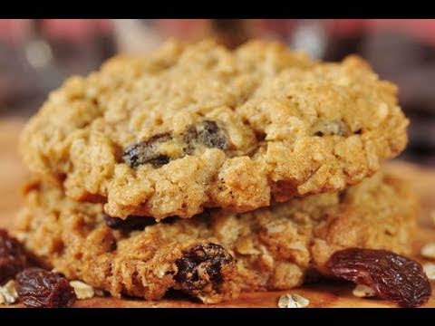 Oatmeal Cookies (Classic Version) - Joyofbaking.com - UCFjd060Z3nTHv0UyO8M43mQ