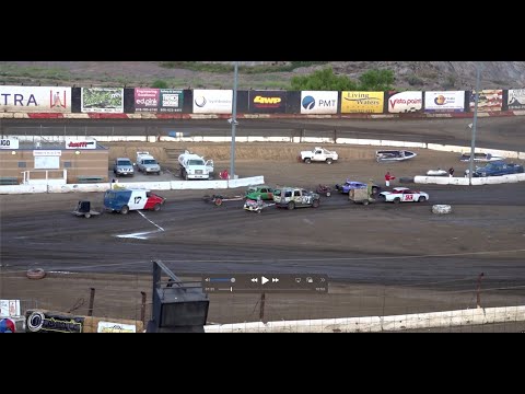 Perris Auto Speedway Figure 8 Trailer Main Event  6-1-24 - dirt track racing video image