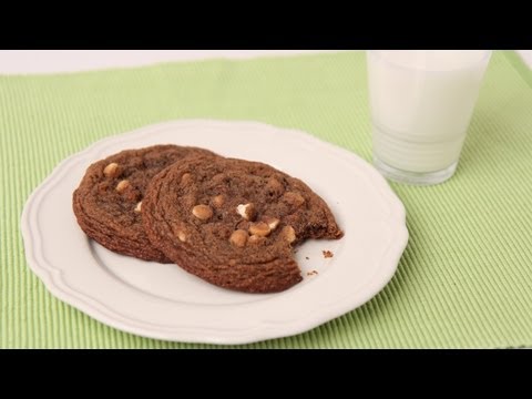 Giant Chocolate White Chocolate Chip Cookies Recipe - Laura Vitale - Laura in the Kitchen Ep 438 - UCNbngWUqL2eqRw12yAwcICg