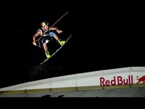 Night Wakeboarding in Brazil - Red Bull Wake Premiere 2013 - UCblfuW_4rakIf2h6aqANefA