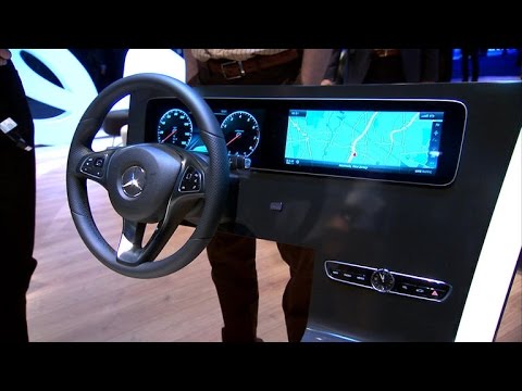 New Mercedes-Benz dashboard lets you choose the gauges - UCOmcA3f_RrH6b9NmcNa4tdg