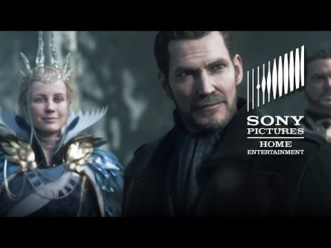 Kingsglaive Final Fantasy XV - First 12 Minutes - UCz97F7dMxBNOfGYu3rx8aCw