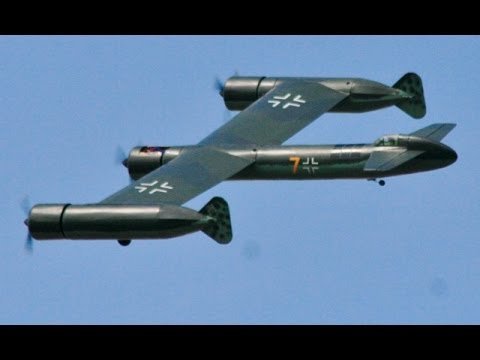 LARGE SCALE RC BLOHM & VOSS BV P.170 (EP) - KEN AT WILLIS WARBIRDS MEET - 2014 - UCMQ5IpqQ9PoRKKJI2HkUxEw