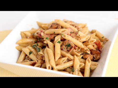 Creamy Pasta w/ Chicken and Bacon Recipe - Laura Vitale - Laura in the Kitchen Episode 822 - UCNbngWUqL2eqRw12yAwcICg
