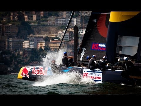 Sailing in Naples - America's Cup World Series Regatta 2013 - UCblfuW_4rakIf2h6aqANefA