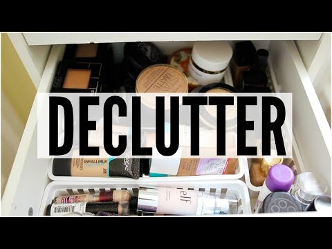 HUGE MAKEUP DECLUTTER 2017: FOUNDATIONS, CONCEALERS, POWDERS + PRIMERS! | JuicyJas - UCqTR5f7YkGro3cPv23SqcqQ