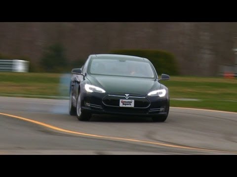 Tesla Model S drifting at the Consumer Reports test track | Consumer Reports - UCOClvgLYa7g75eIaTdwj_vg