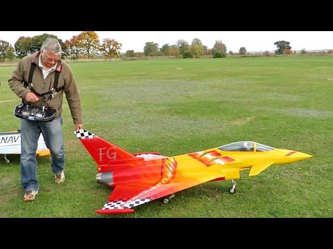 Giant RC Turbine Jet Eurosport ws 1,60m , Flight Demonstration *HD* - UCH6AYUbtonG7OTskda1_slQ